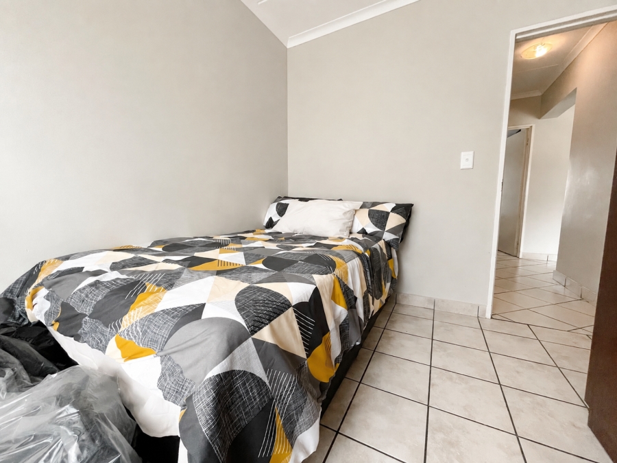 To Let 2 Bedroom Property for Rent in Burgundy Estate Western Cape